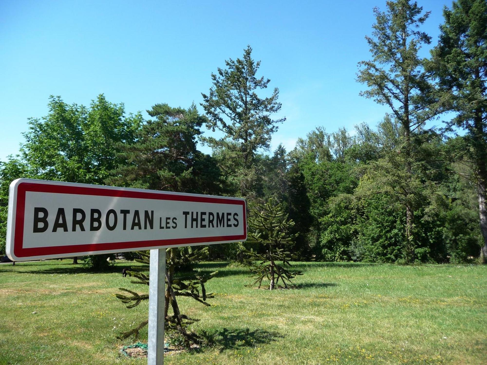 Aubergade Hotel Barbotan-les-Thermes Exterior photo